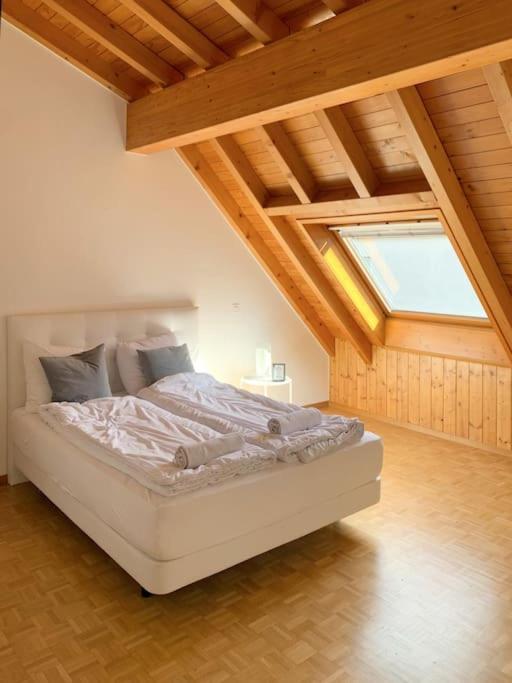 Charming Penthouse With Veranda In The Center Of Бриг Экстерьер фото
