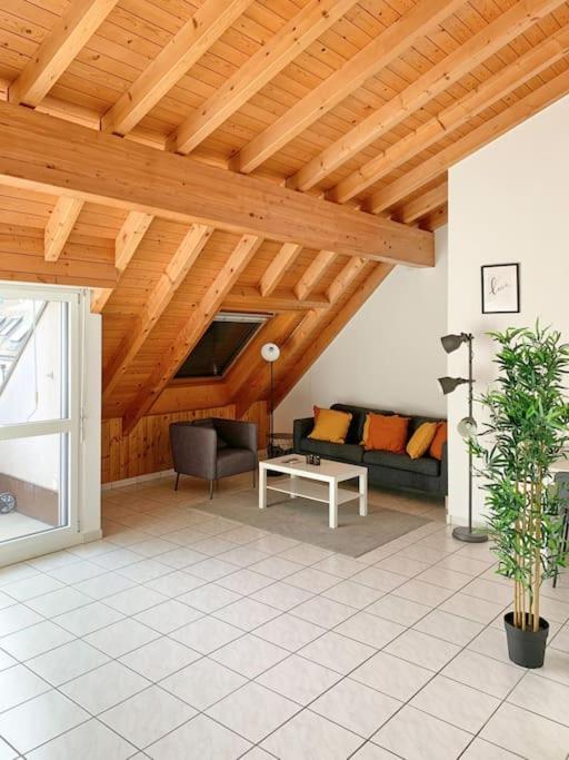Charming Penthouse With Veranda In The Center Of Бриг Экстерьер фото
